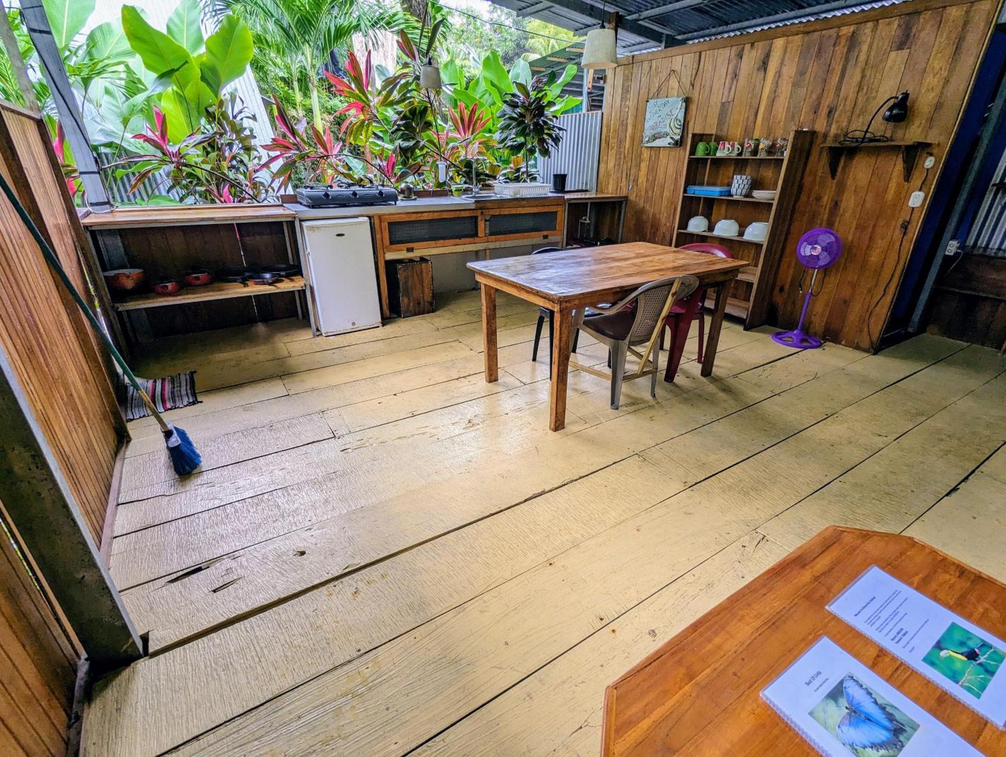 Arboura Eco Cabins Увита Экстерьер фото