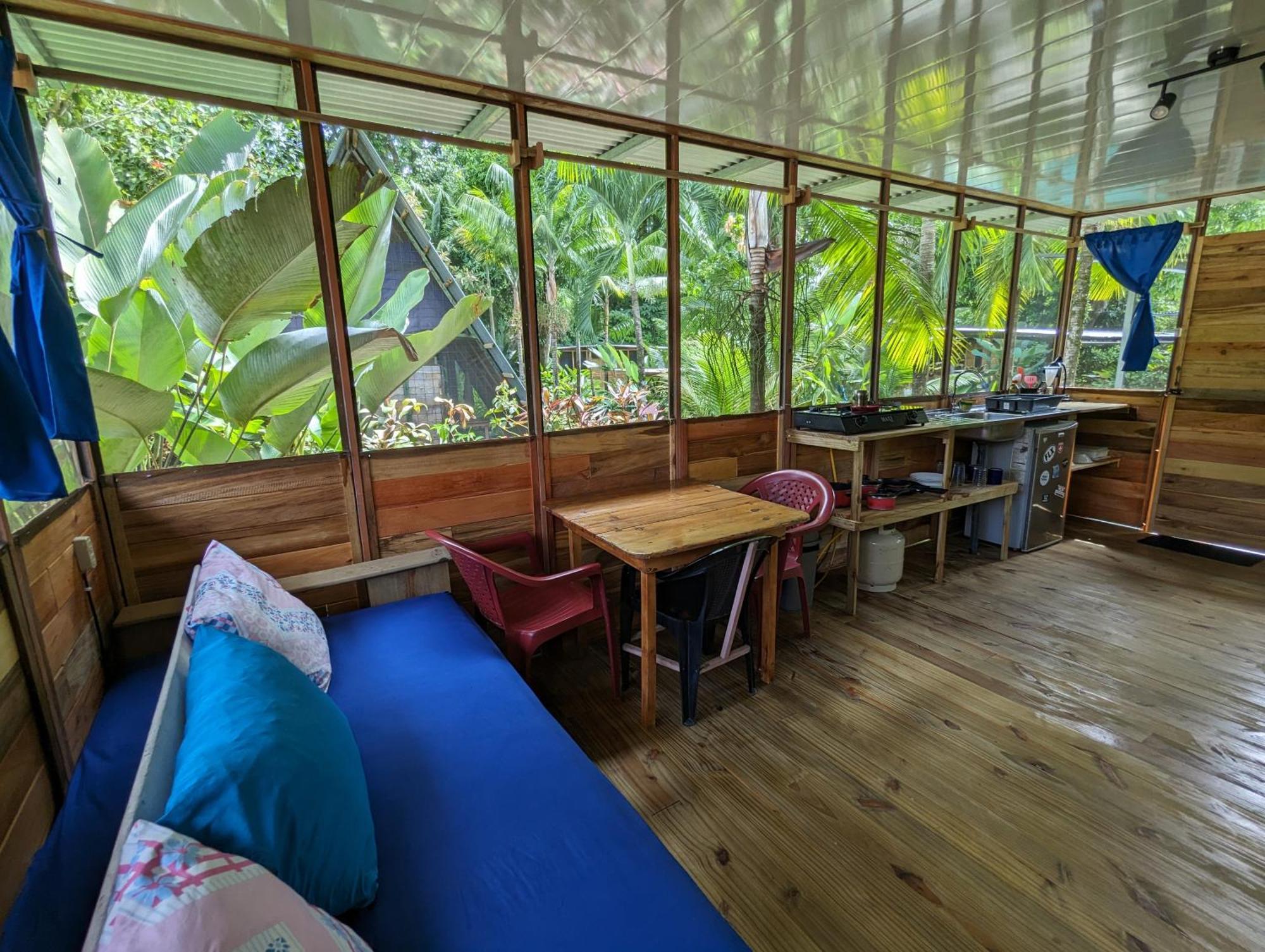 Arboura Eco Cabins Увита Экстерьер фото
