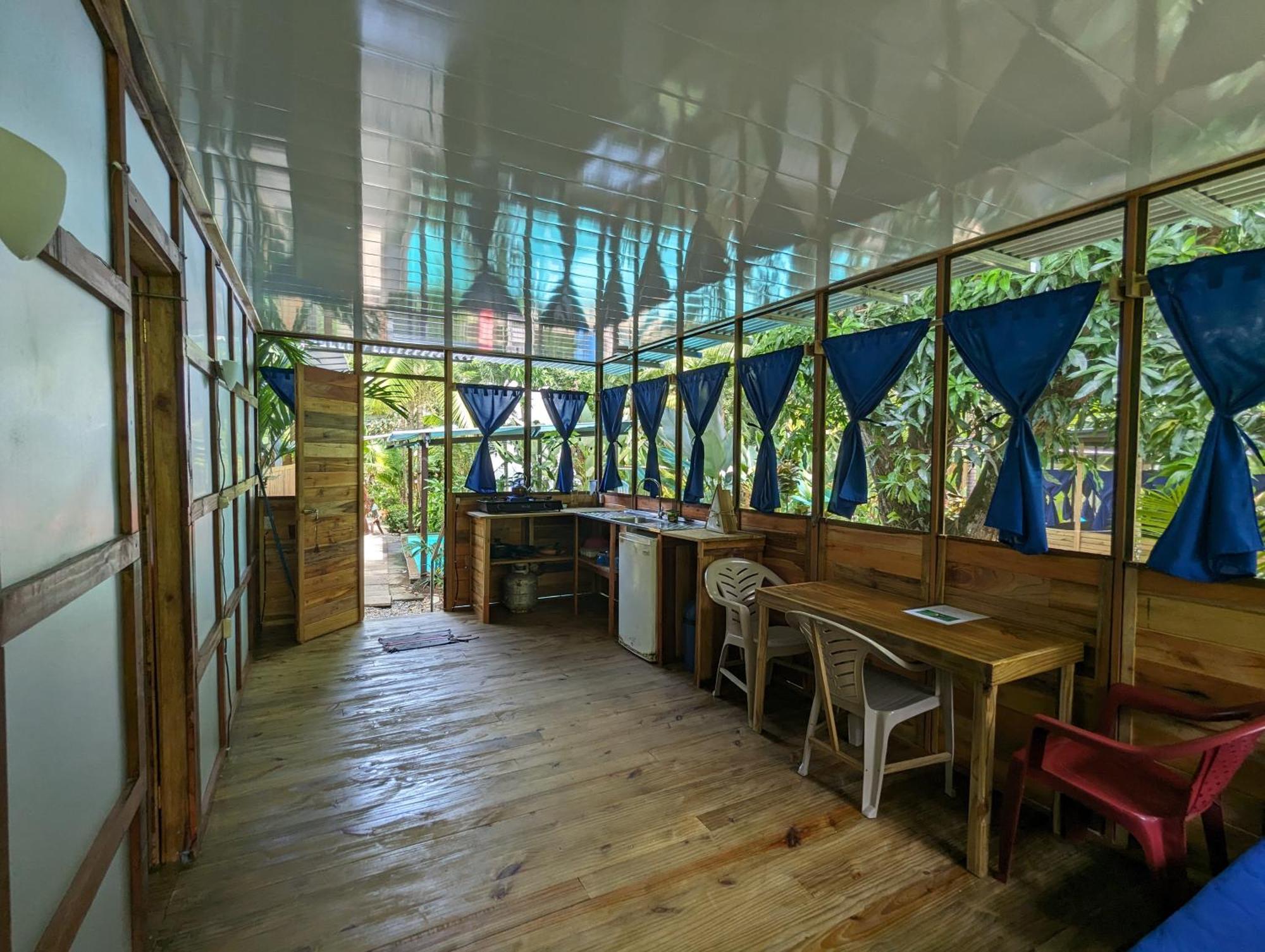 Arboura Eco Cabins Увита Экстерьер фото